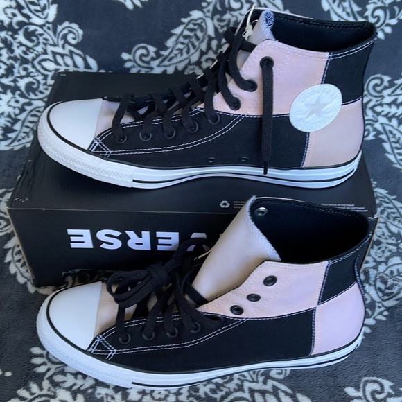 Converse Chuck Taylor All Star Hi Black/Magenta/White MEN`S - Picture 2 of 16